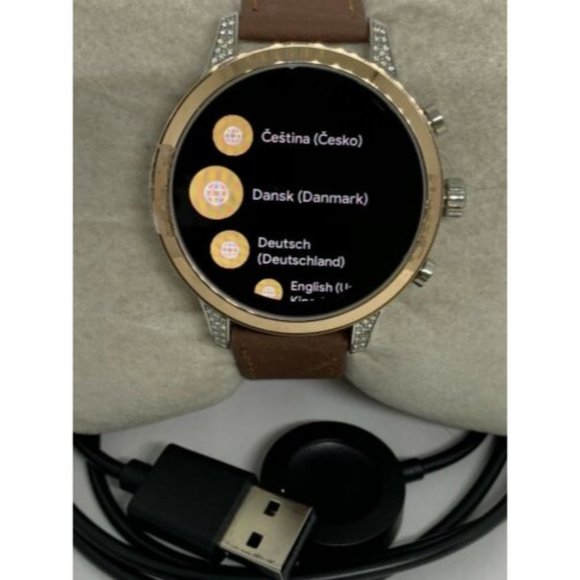Gold Trendy Michael Kors Smart Watch Gen 4 Michael Kors Gen 4 Sofie HR Rose Gold-Tone Smartwatch  main image 2